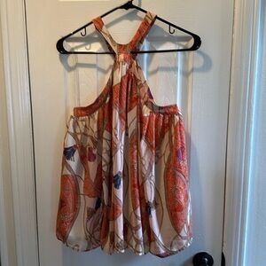 Cute flow top never worn can be worn, dressy or casual